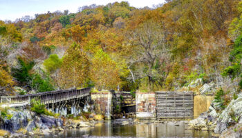 Fall splendor at Widewater