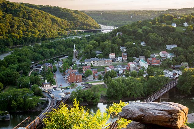 Enjoy Canal Town Shepherdstown during Theatre Festival July 7-30 – C&O ...